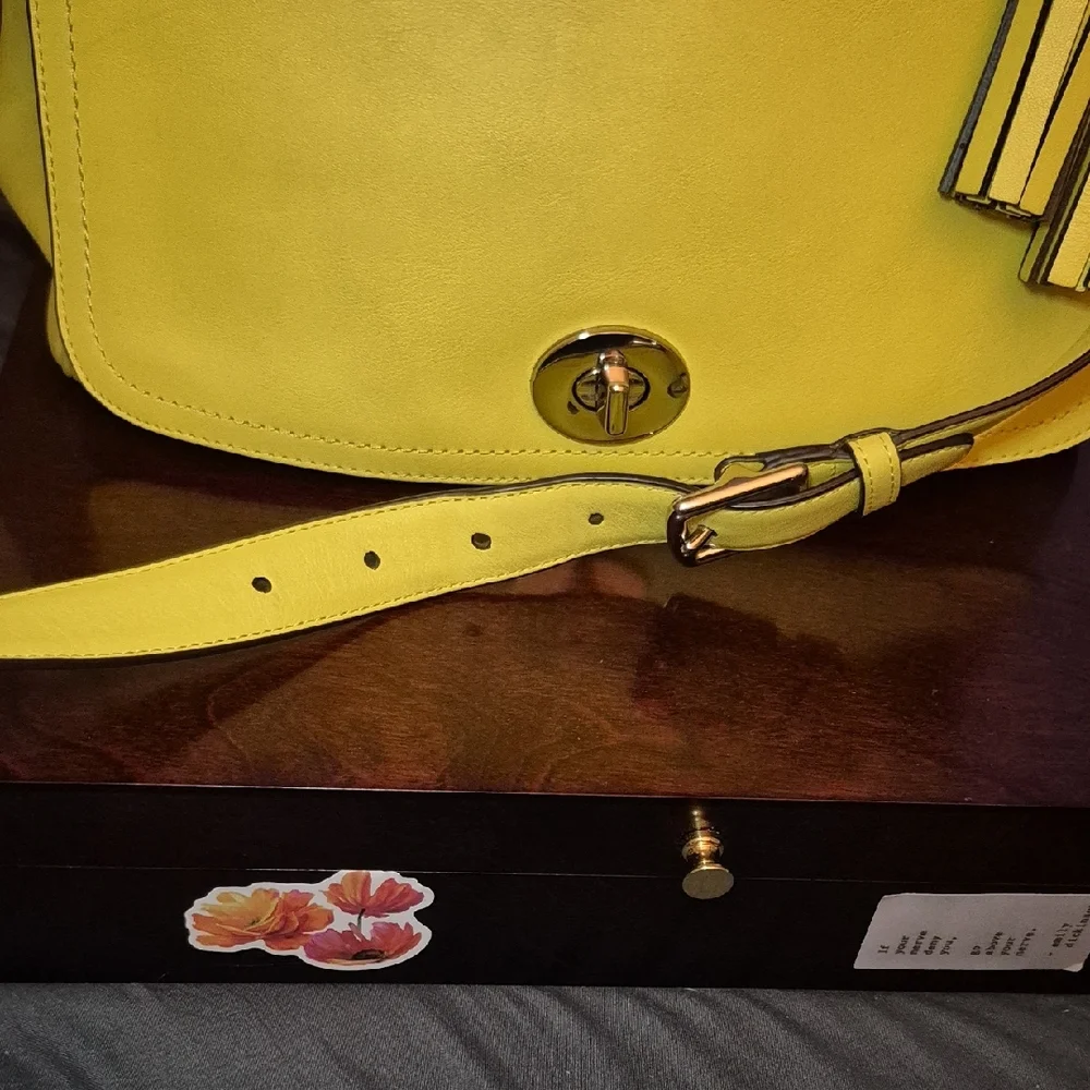 Coach Legacy Glove Tanned Leather Croasbody - Picture 10 of 12